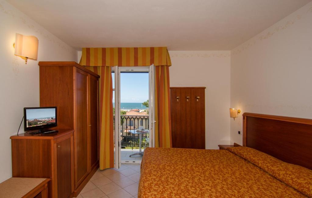 Hotel Villa Ombrosa Marina di Pietrasanta Exterior photo