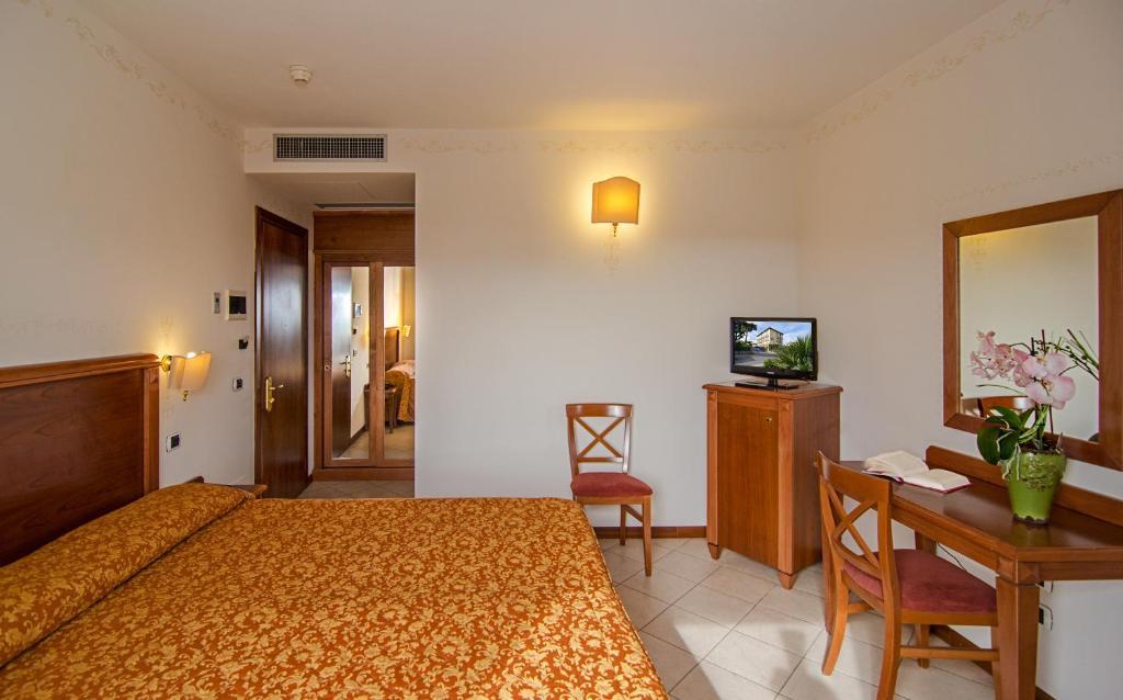 Hotel Villa Ombrosa Marina di Pietrasanta Exterior photo